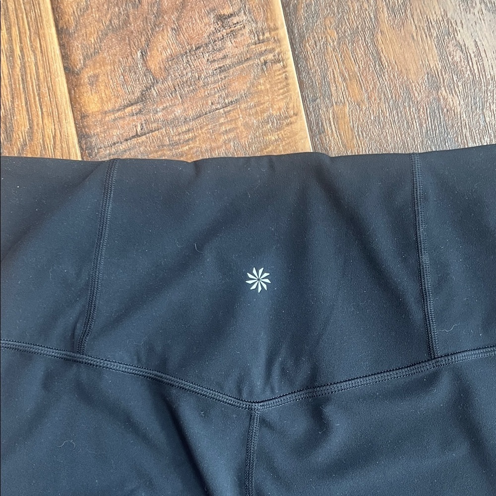 Athleta Classic Black Women's Shorts - Large - Picture 8 of 9